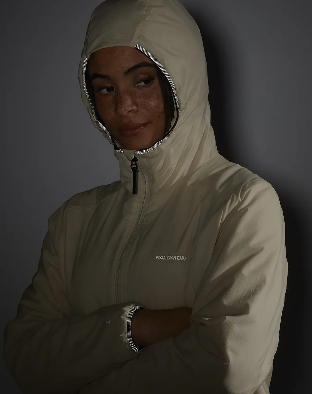 מעיל נשים Mountain Flex Hood – SALOMON-LC2298300 – rainy-day – 4