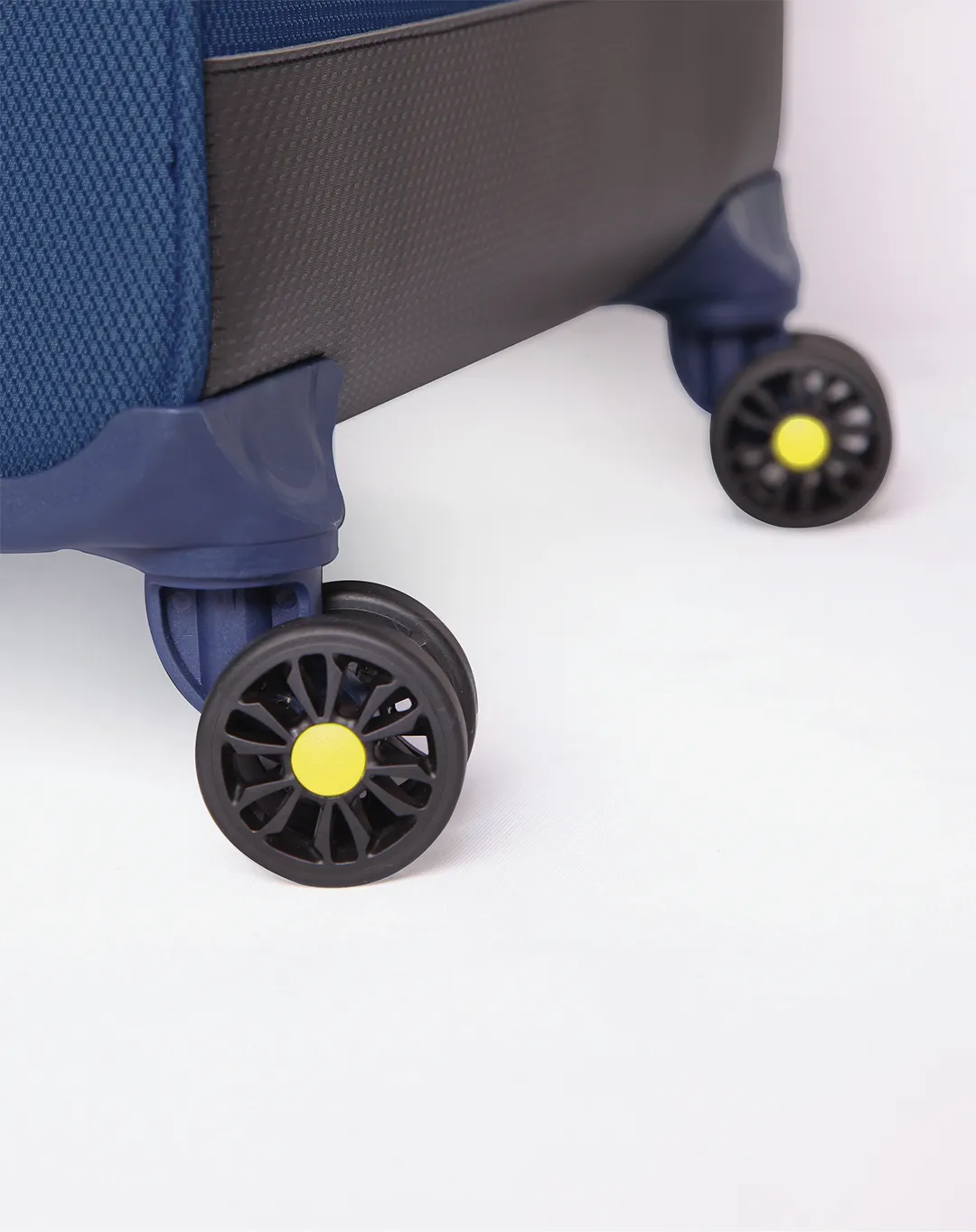 סט 3 מזוודות 20" 24" 28" VISTA – – נייבי – 4