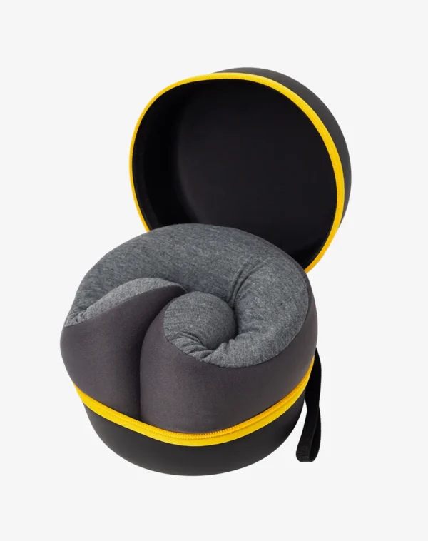 כרית טיסה עם נרתיק אחסון