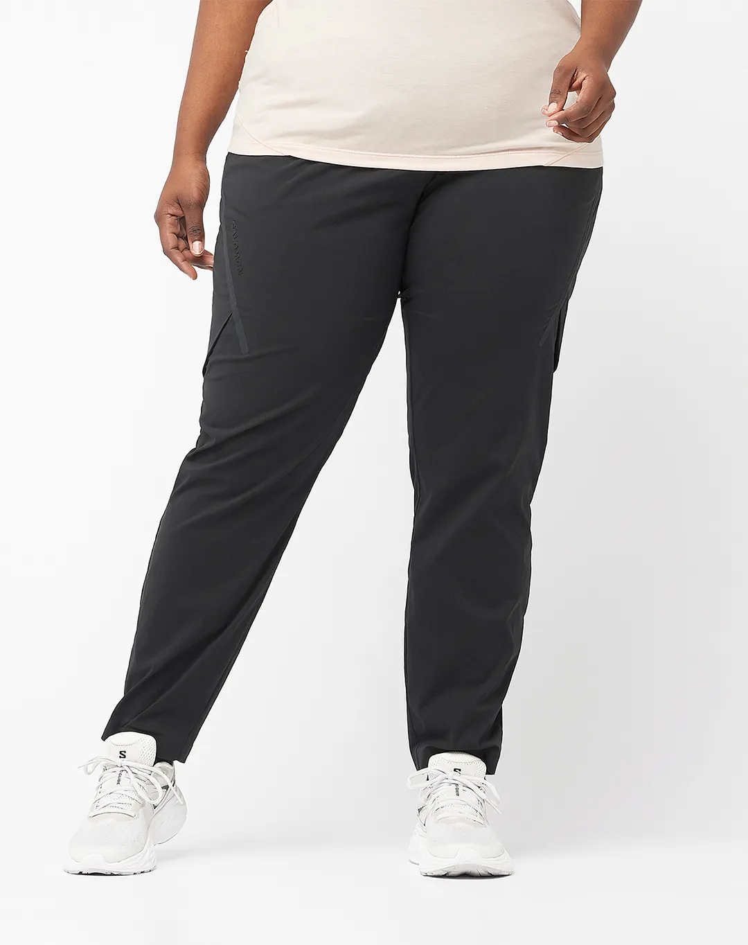 מכנסי נשים קצרים Runlife – SALOMON-LC2027900 – שחור – 1