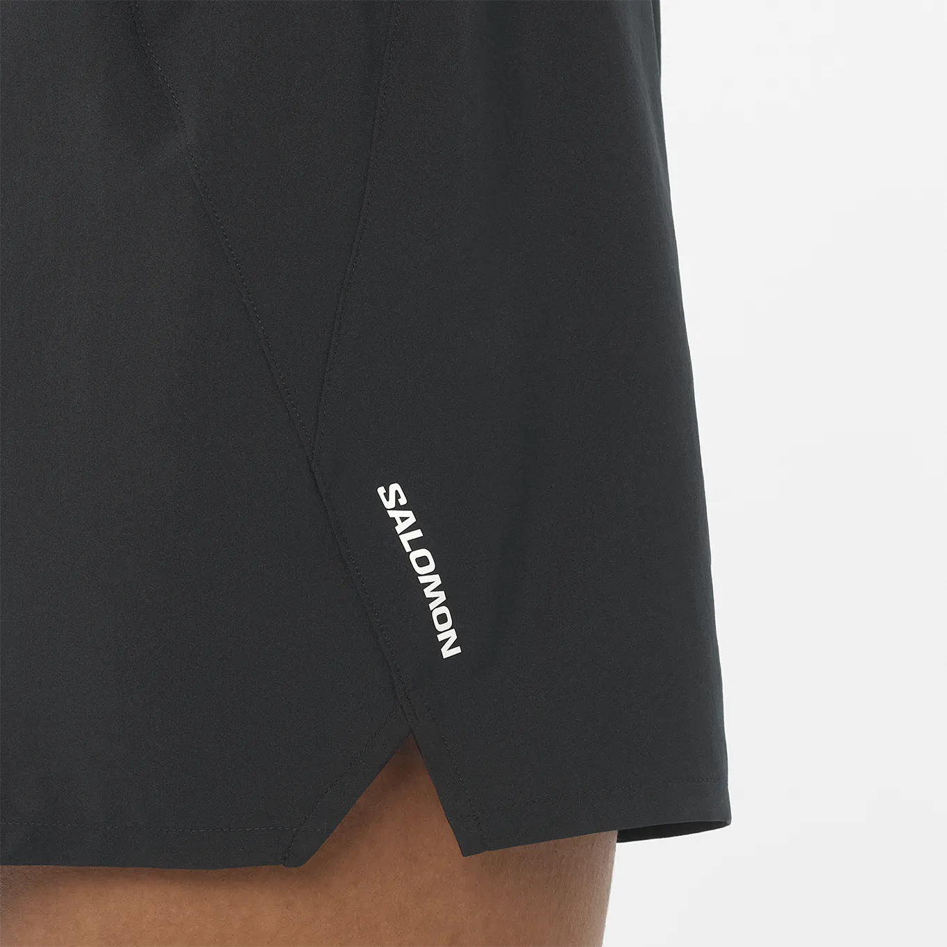 מכנסי נשים קצרים Shkout Easy Shorts 4" – SALOMON-LC2542300 – deep-black – 4